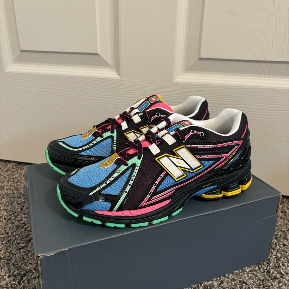 NEW IN THE BOX New Balance 1906R Neon Nights RARE Women’s Size 7
